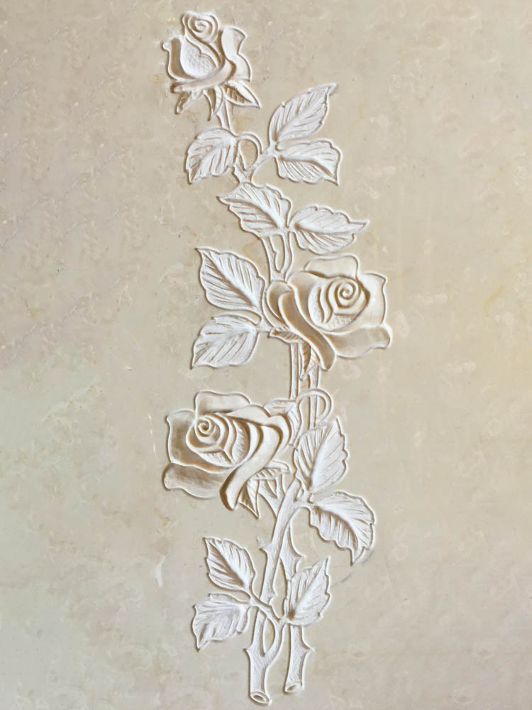 Floral decorations in marble or granite – Roses in low relief